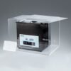 Offene Silent Box mit einem 10L ASONIC Ultraschallreiniger für die leise professionelle Reinigung.