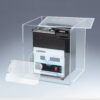 ASONIC 2L Ultraschallreiniger in offener Silent Box Offene Silent Box mit einem 2L ASONIC Ultraschallreiniger im Inneren, entwickelt, um die Geräuschentwicklung während des Betriebs zu reduzieren